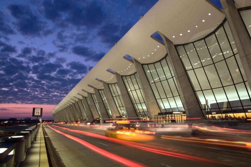 Airport airports dulles iad slam passengers reason halstead tripsavvy