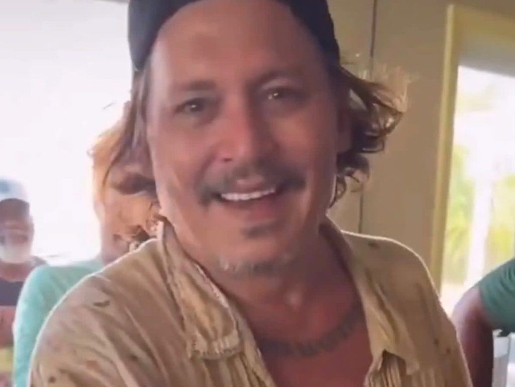 Johnny depp teeth